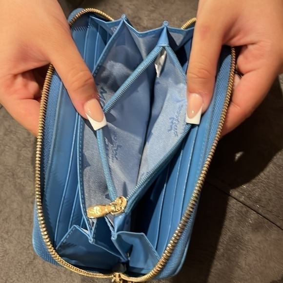 MCM Wallet K7878💙🩵💛 - Picture 10 of 11